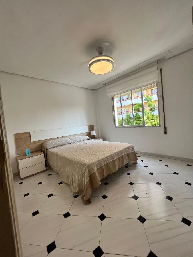Apartment Turistico En El Centro De Fuengirola, Malaga. *