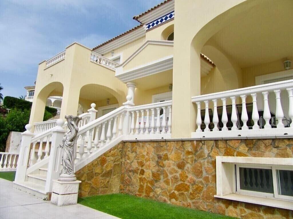 Lissa Luxe Villa Fuengirola