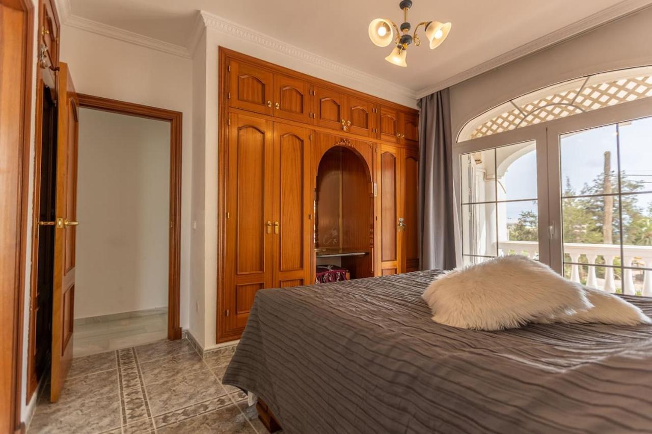 W Private Pool, Bbq And Your Own Pool Table Villa *