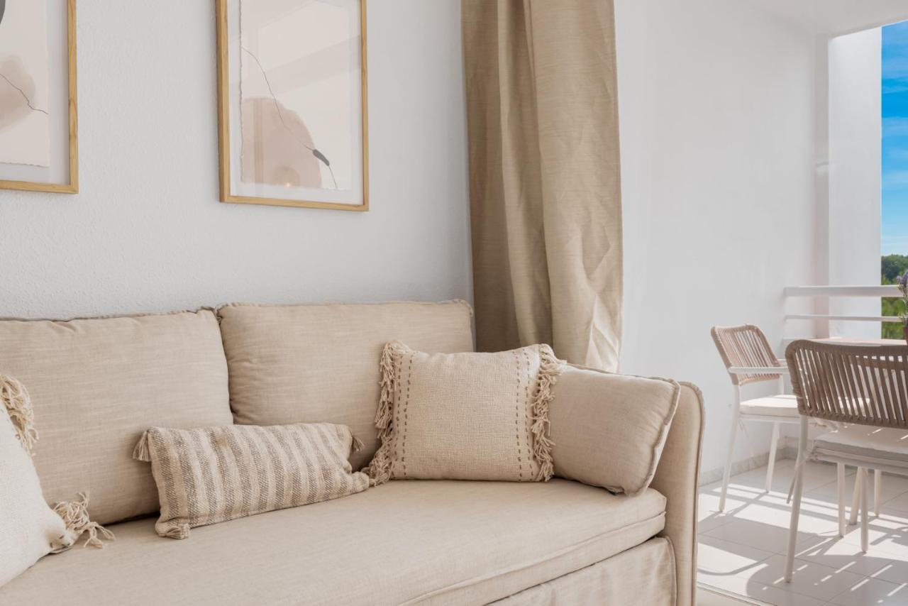 Apartment Close To The & Balcony With Sea Views *