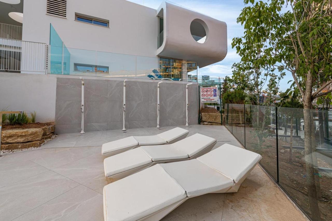 Luxury 2 Bedroom With Sea View Apartment
