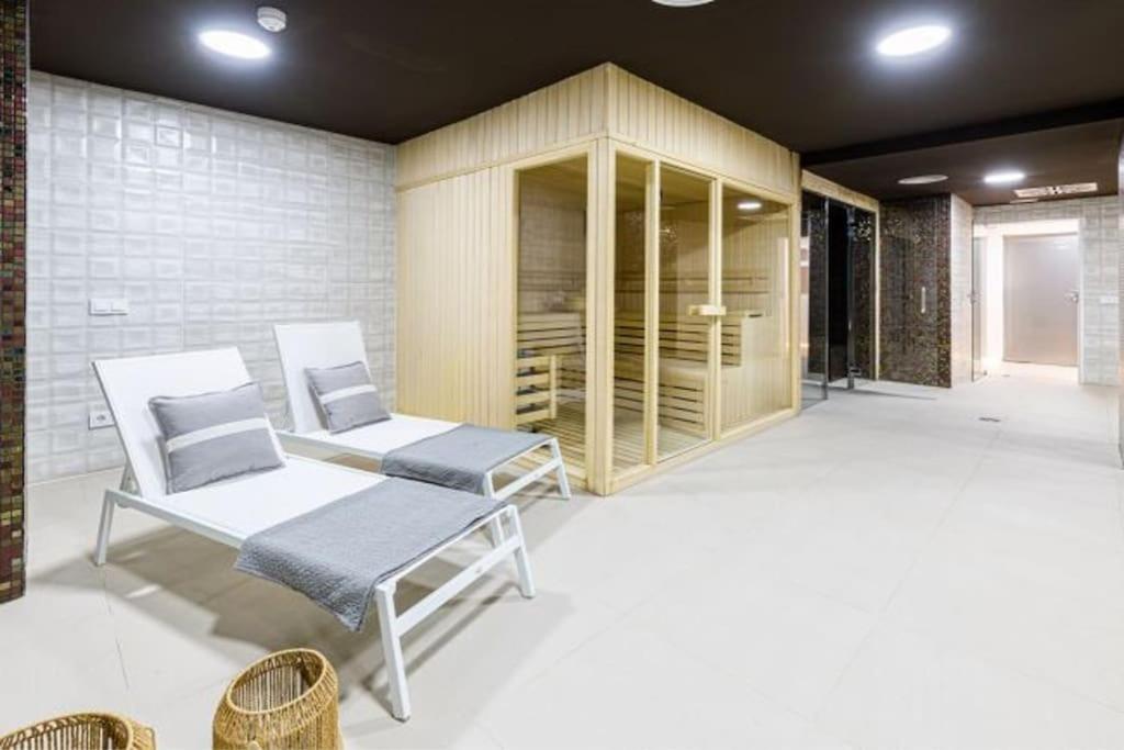 Stunning 2 Bedroom Apartment. Apartamento *