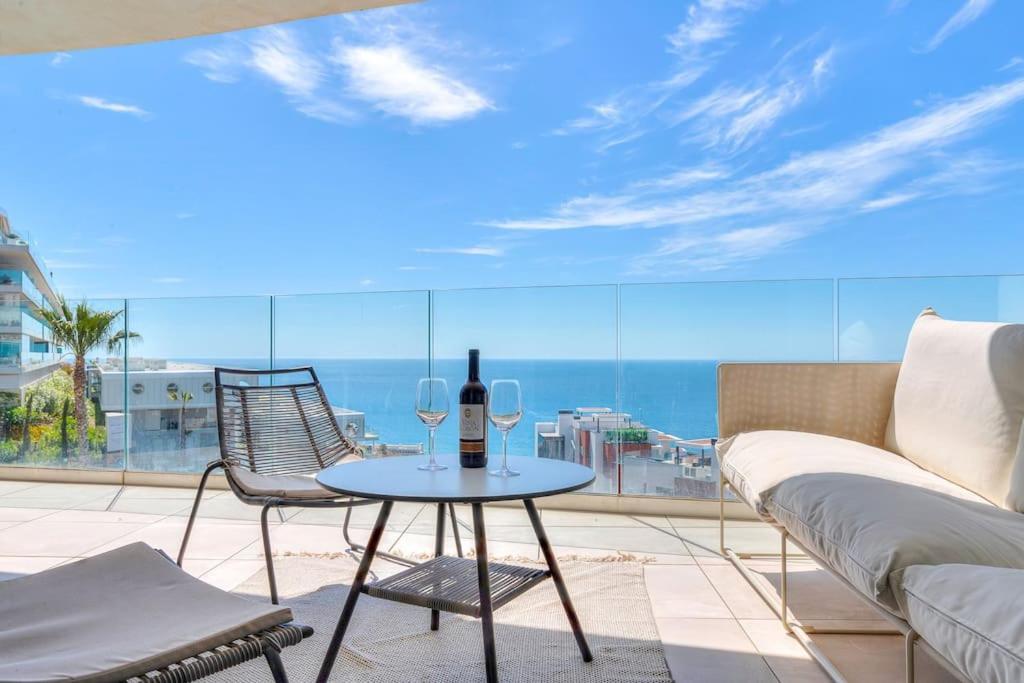 Stunning 2 Bedroom Apartment. Appartement