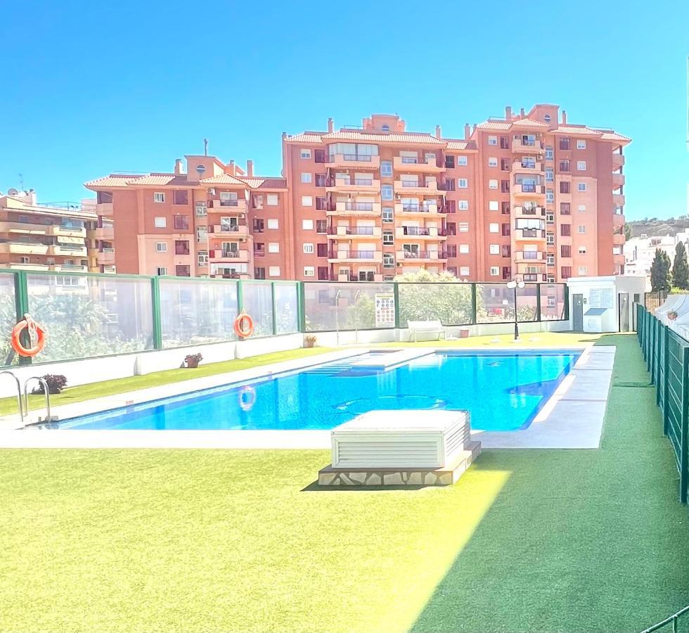 Cozy With Sea View & Pool Fuengirola