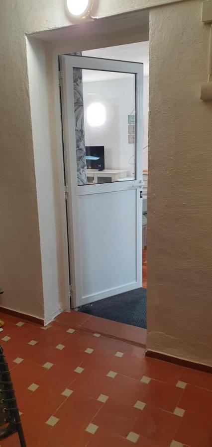 Huoneisto Comfortable One Bedroom Fuengirola