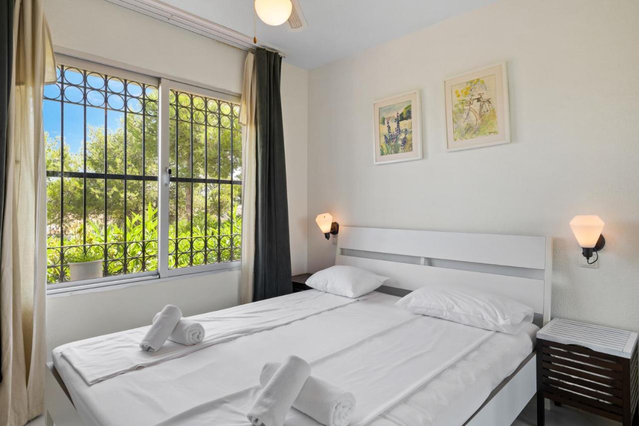 Garden Pool In Mijas By Costarentals - Ref 209 Appartement Fuengirola