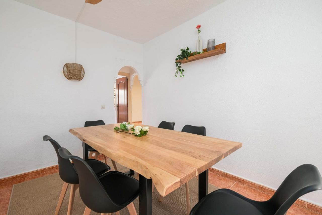 Villa Andalucian House, Few Minutes From The