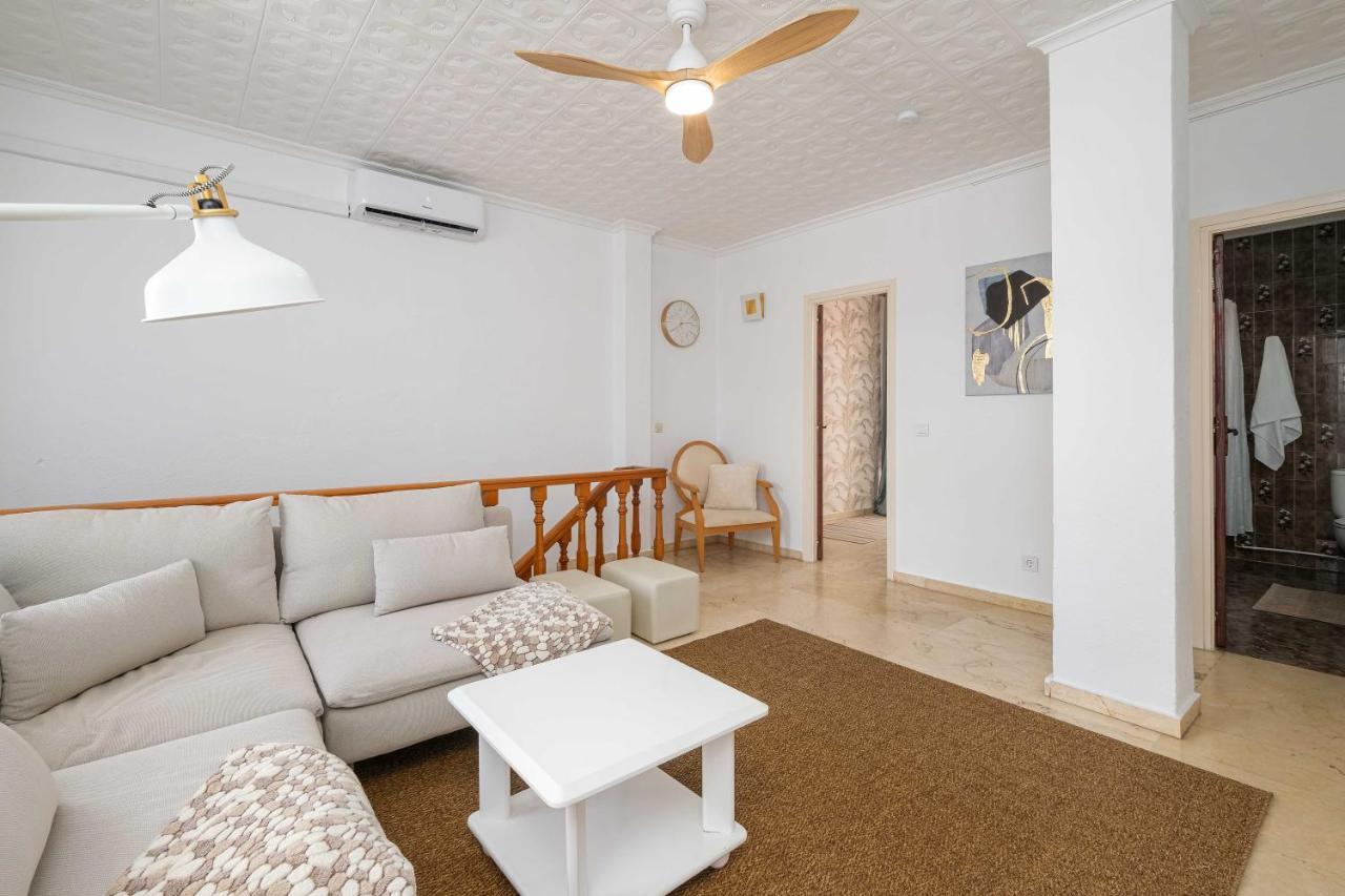 Andalucian House, Few Minutes From The * Fuengirola