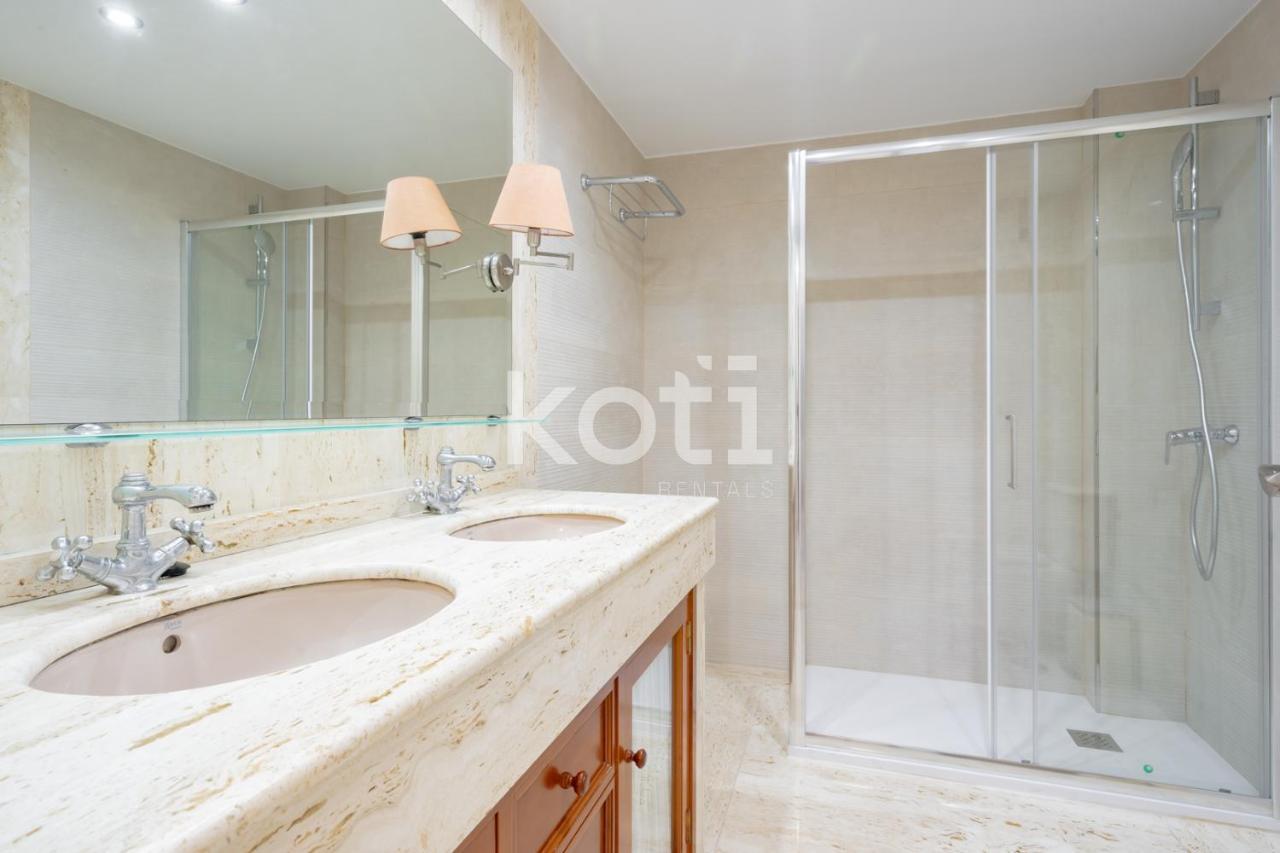Koti - Dona Sofia Apartment