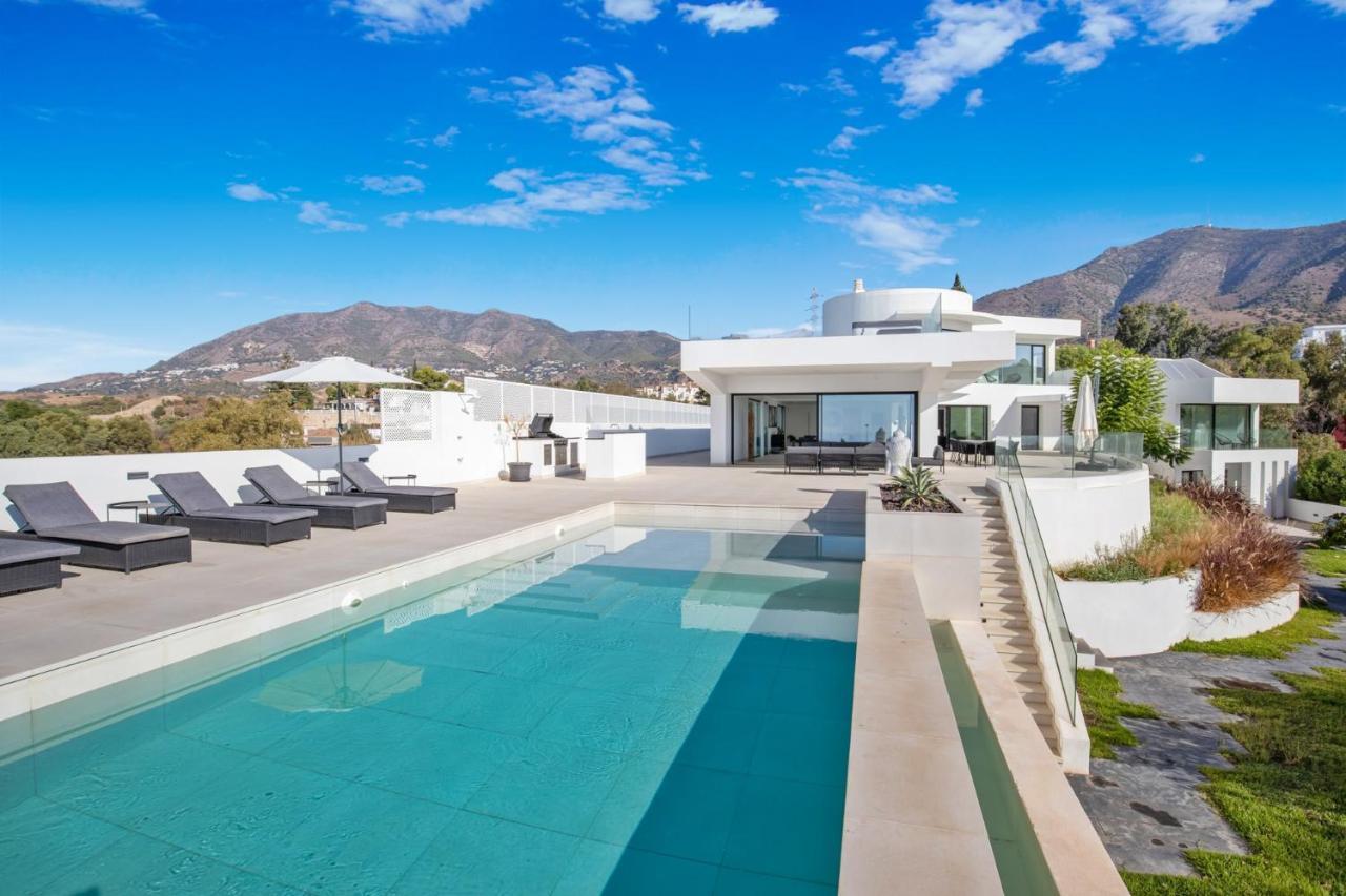 Villa Nirvana - Pool, Jacuzzi, Terrace & Sea View