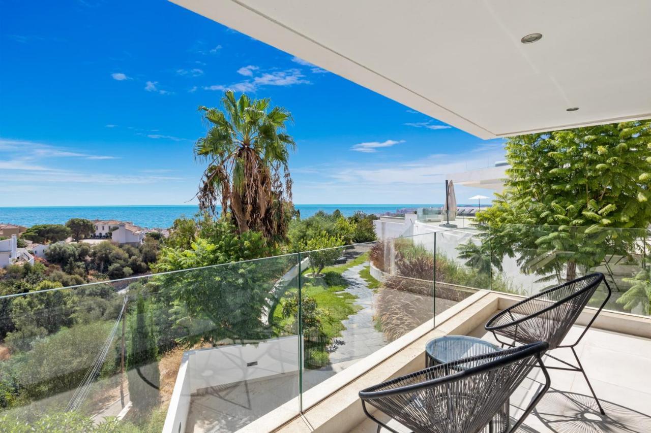 Nirvana - Pool, Jacuzzi, Terrace & Sea View Villa *