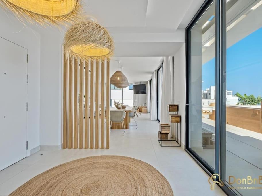 Atico De Lujo Con Jacuzzi En Higueron West * Fuengirola