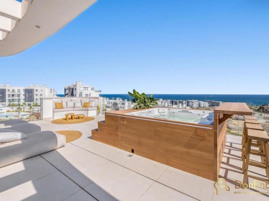 Huoneisto Atico De Lujo Con Jacuzzi En Higueron West *