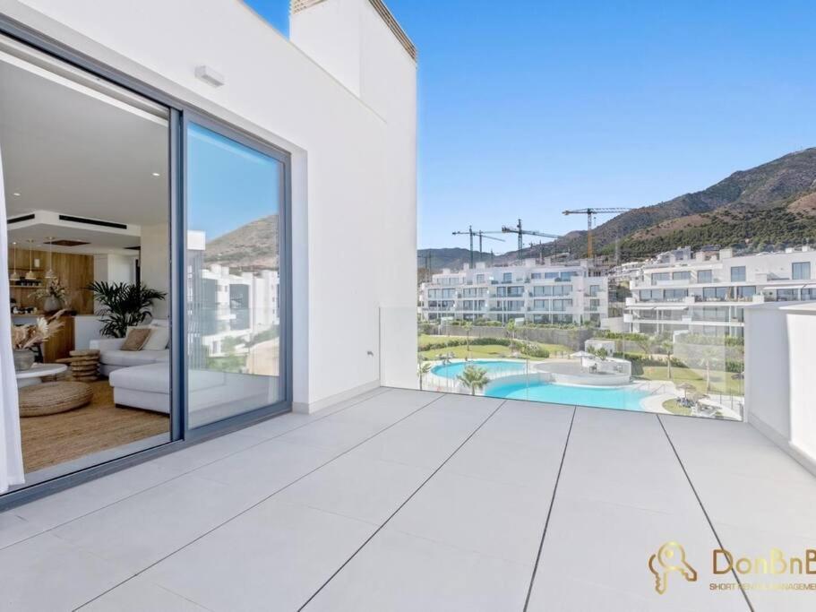Huoneisto Atico De Lujo Con Jacuzzi En Higueron West *