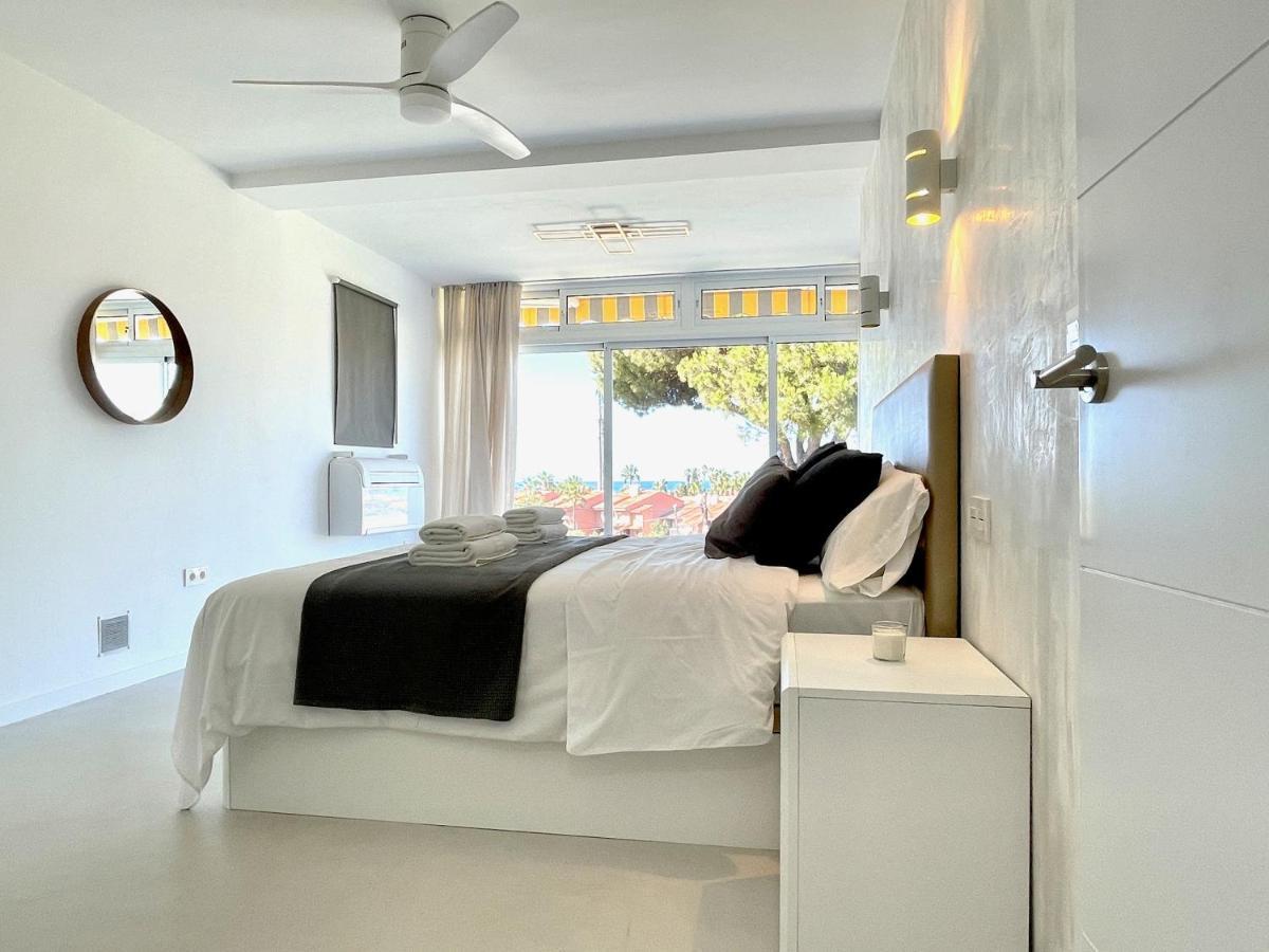 Apartment White Dream Near The Sea 3bed By Solrentspain *
