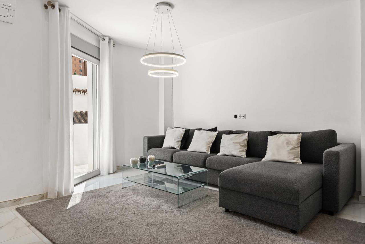 Elegant By Harbour By Costarentals - Ref 236 * Fuengirola
