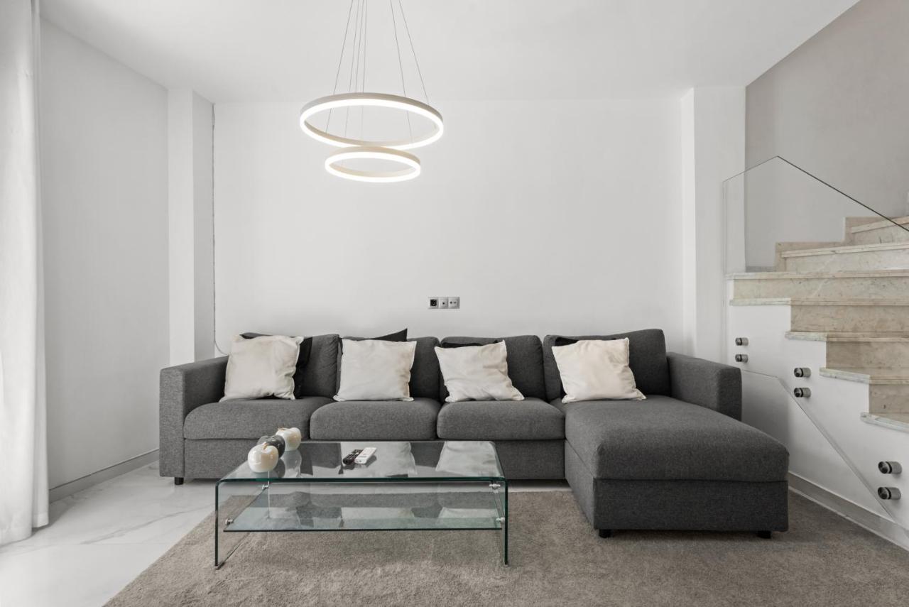 Elegant By Harbour By Costarentals - Ref 236 Apartment