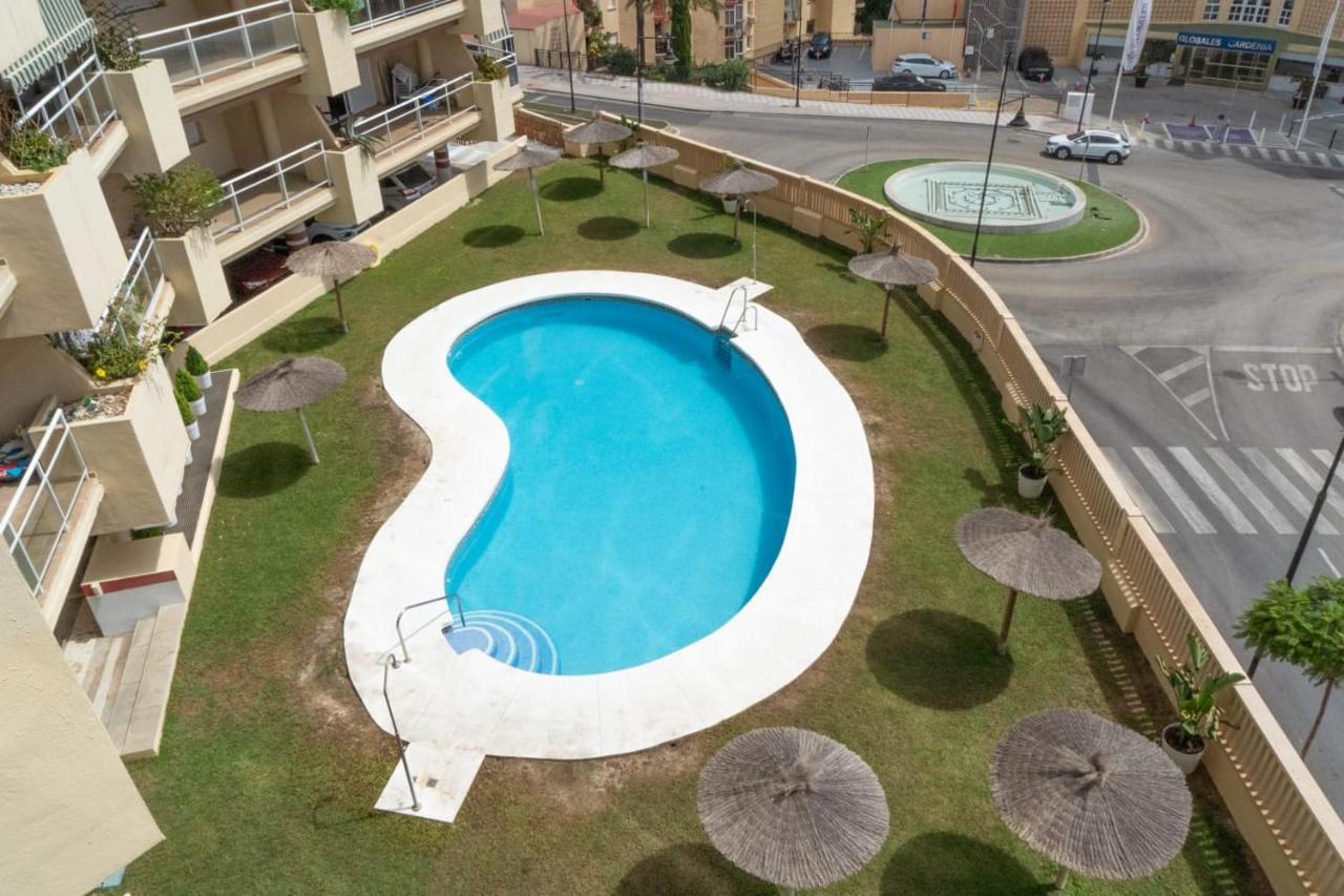 Gran Terraza, Al Lado Del Mar. *