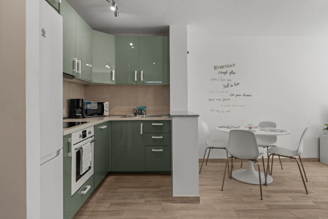 Apartment Perla By Harbour By Costarentals - Ref 239