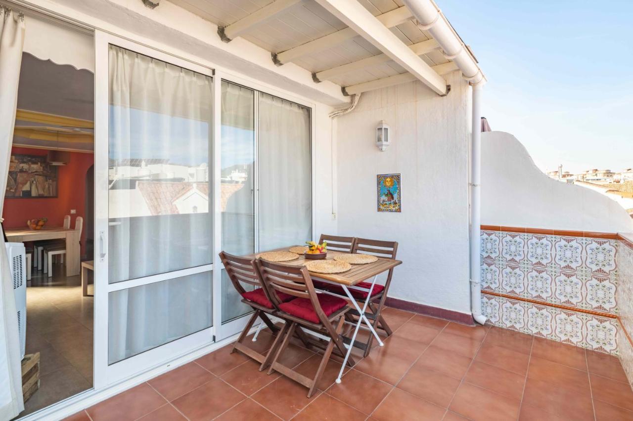 Huoneisto Penthouse In Old Town, 100m From The Fuengirola