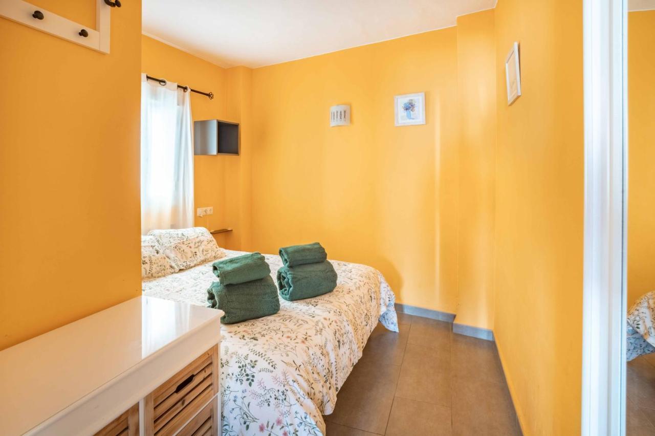 Penthouse In Old Town, 100m From The Huoneisto