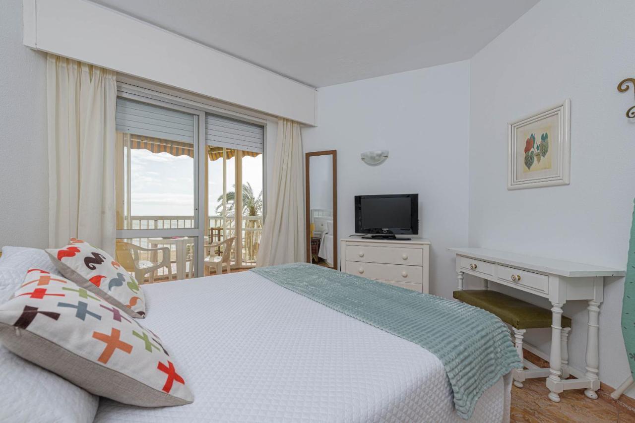 Great Location And Frontal Sea View Appartement *