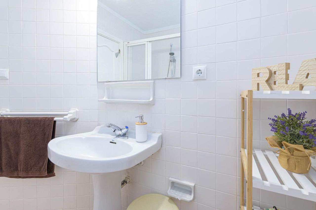 Great Location And Frontal Sea View Appartement