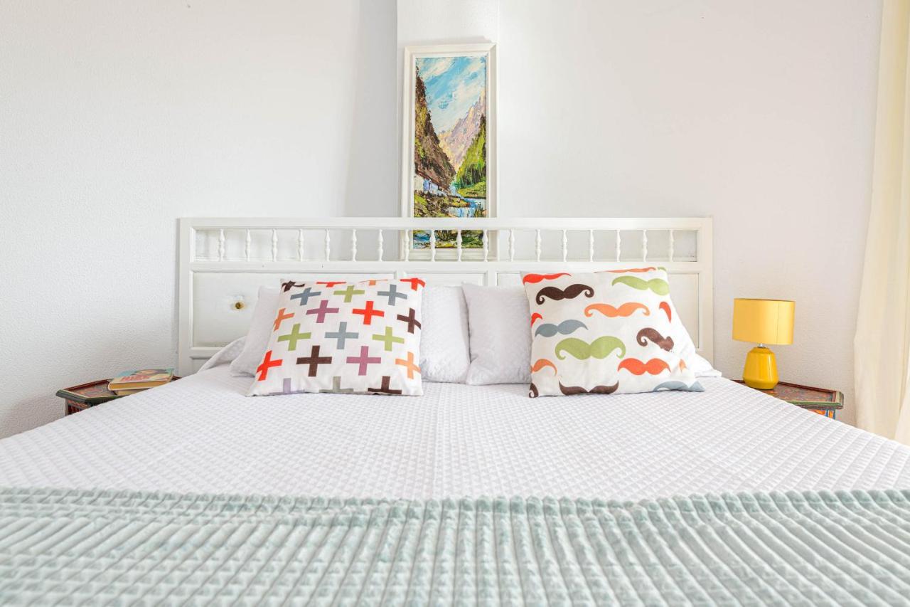 Great Location And Frontal Sea View Appartement