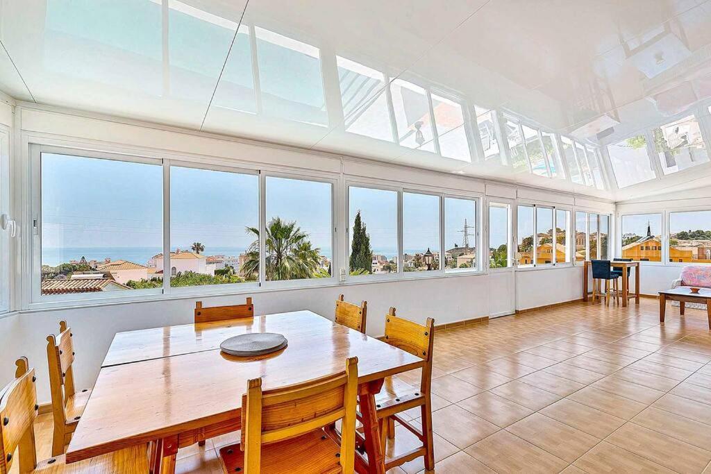 Villa Marite - 4 Bed/ 2 Bath - Own Private Pool *