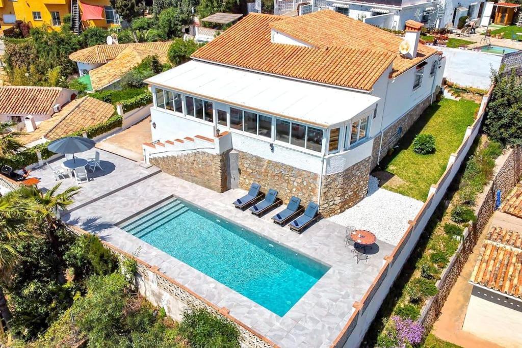 Marite - 4 Bed/ 2 Bath - Own Private Pool Fuengirola