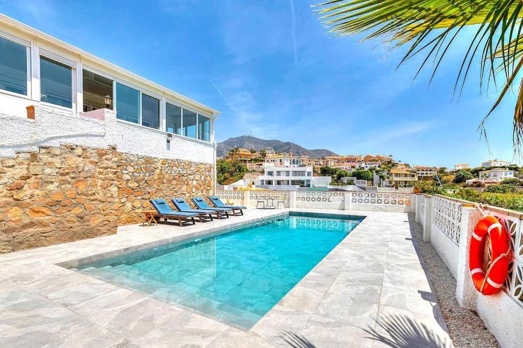 Villa Marite - 4 Bed/ 2 Bath - Own Private Pool