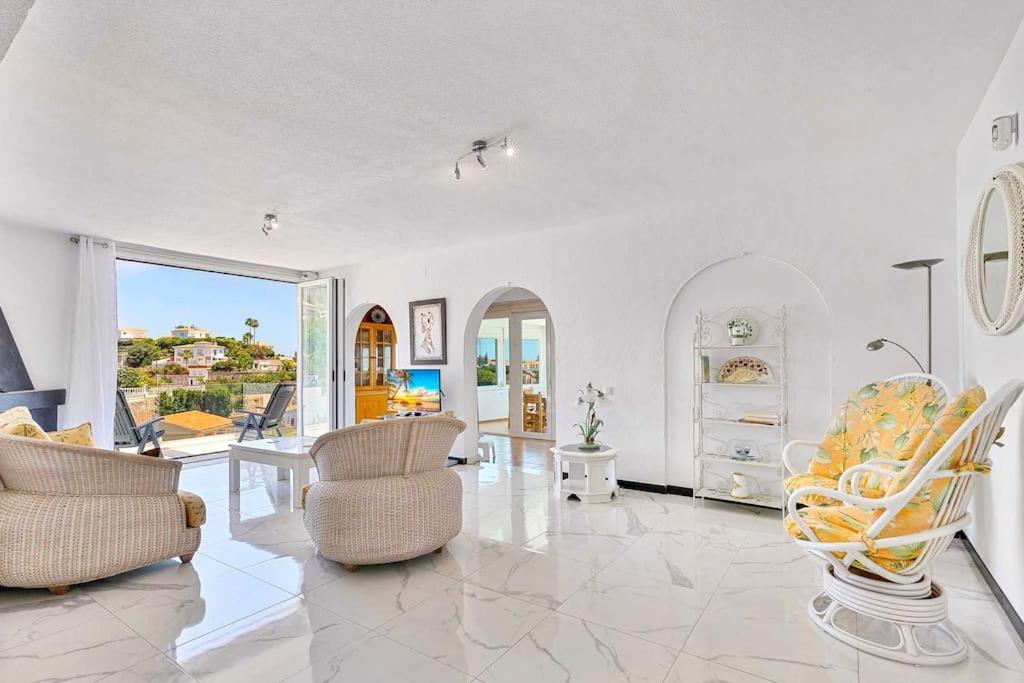 Marite - 4 Bed/ 2 Bath - Own Private Pool *