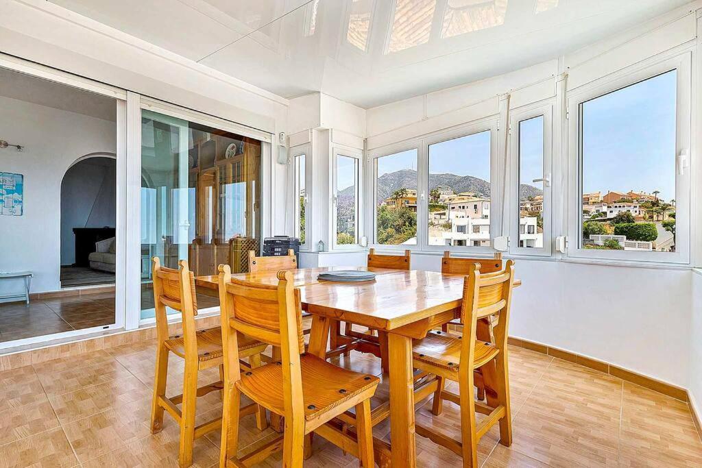 Marite - 4 Bed/ 2 Bath - Own Private Pool Villa Fuengirola