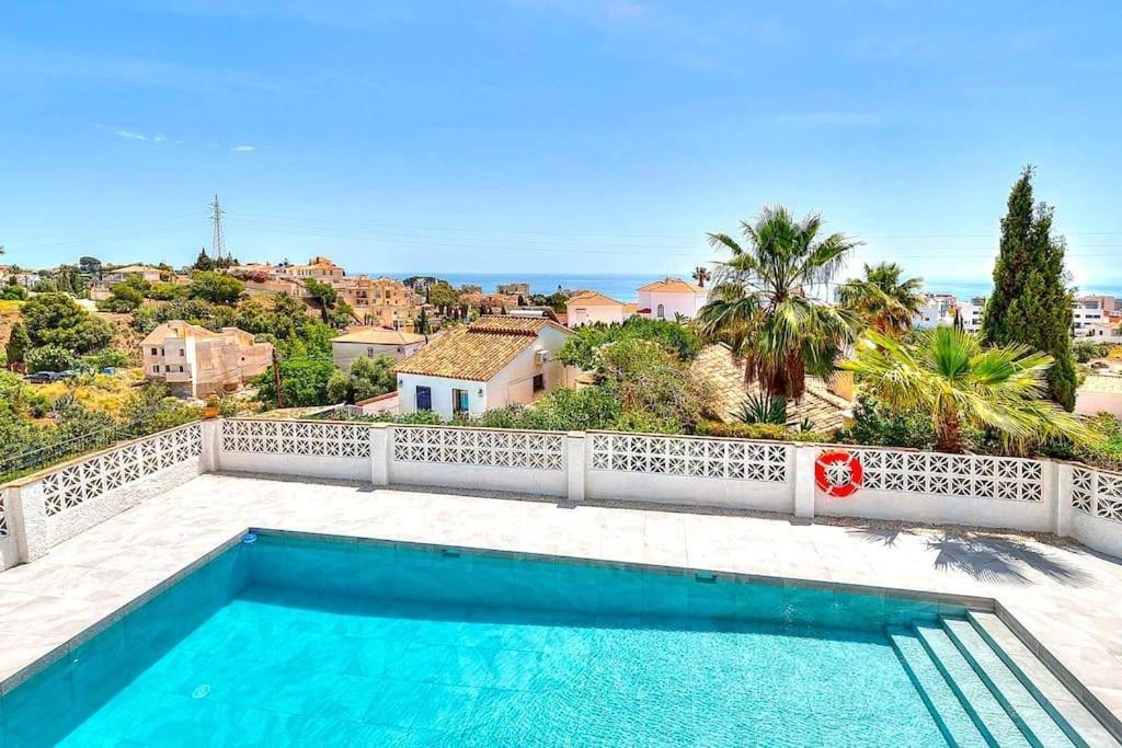 Marite - 4 Bed/ 2 Bath - Own Private Pool