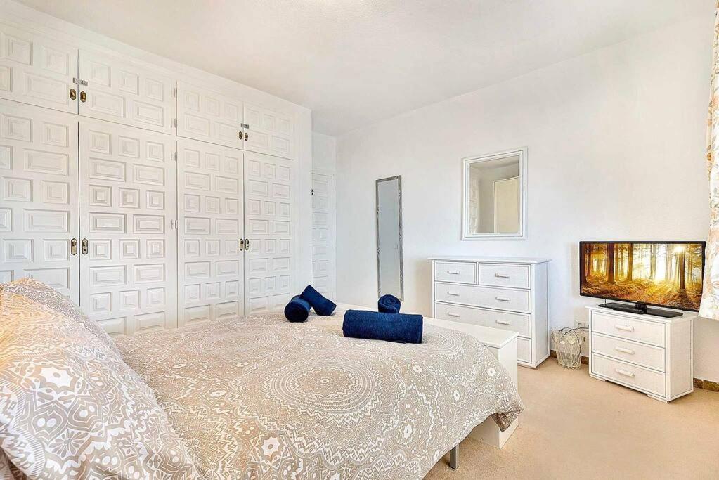 Marite - 4 Bed/ 2 Bath - Own Private Pool