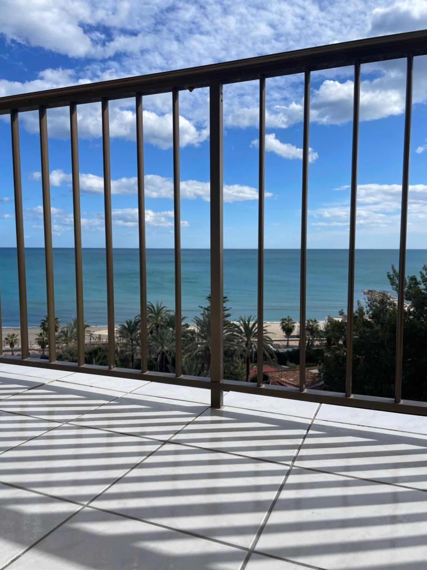 Estrellita Two Bedroom, Top Floor With Seaview Fuengirola
