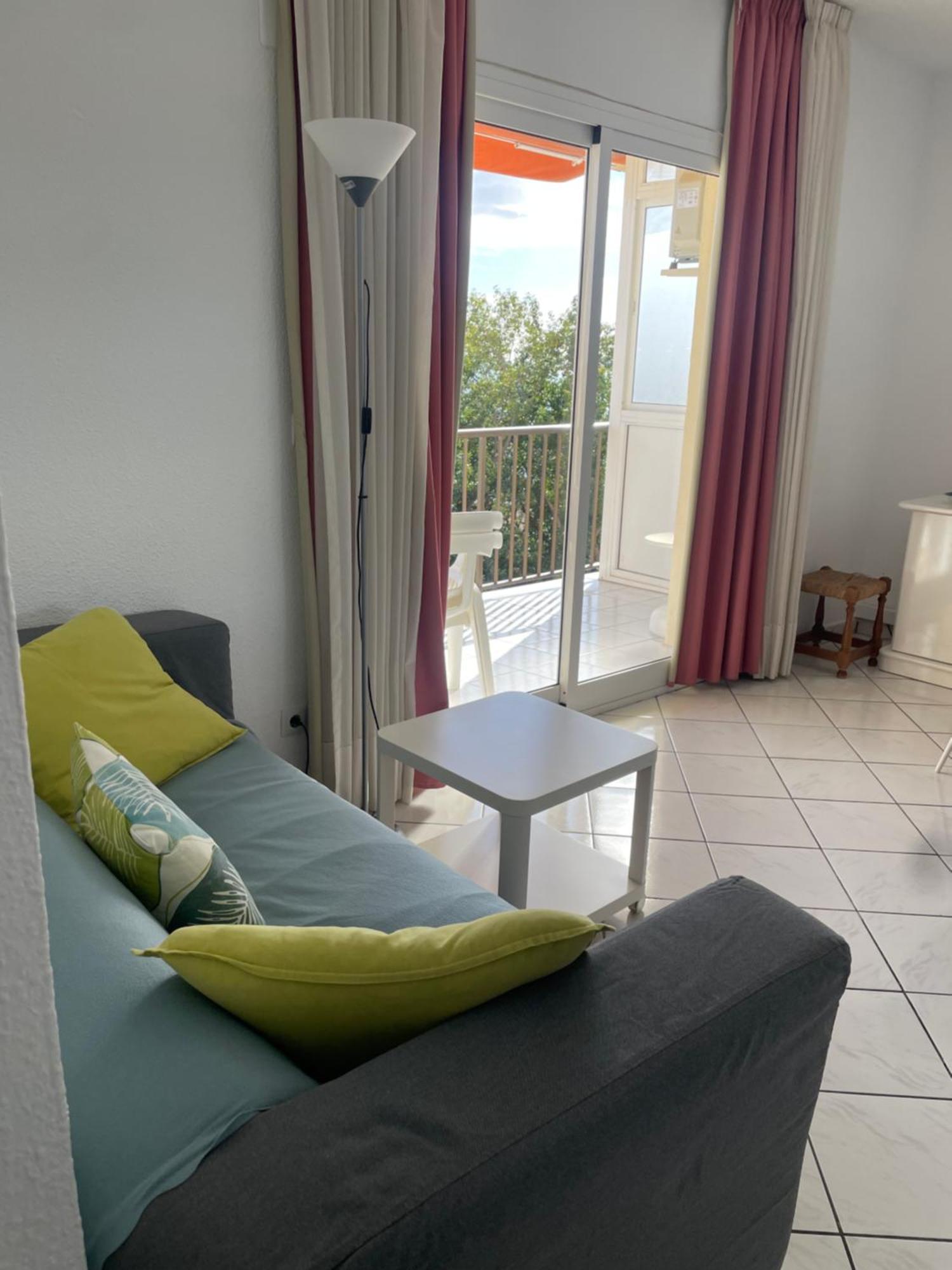 Estrellita Two Bedroom, Top Floor With Seaview