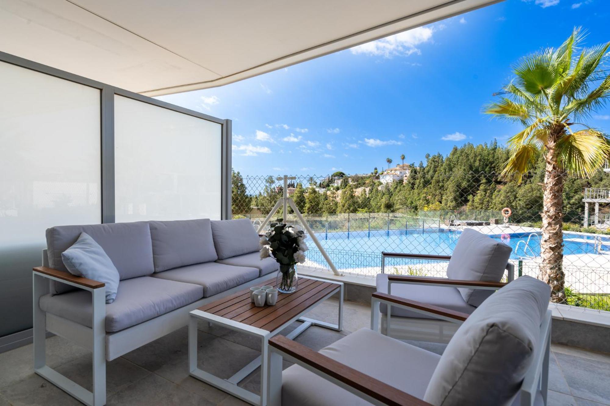 Modern Apartment With Sea And Poolview Fuengirola
