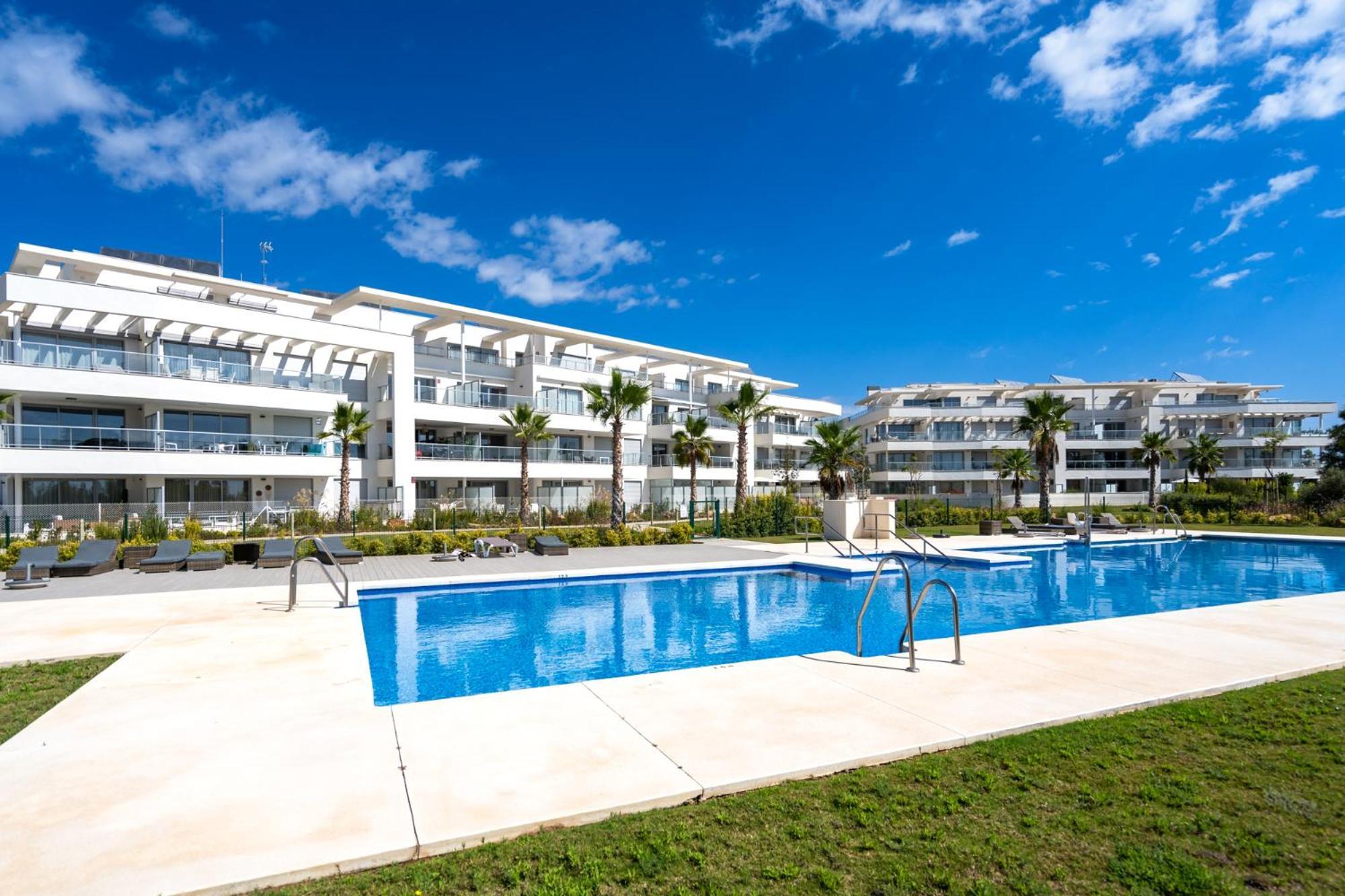 Modern Apartment With Sea And Poolview Apartment