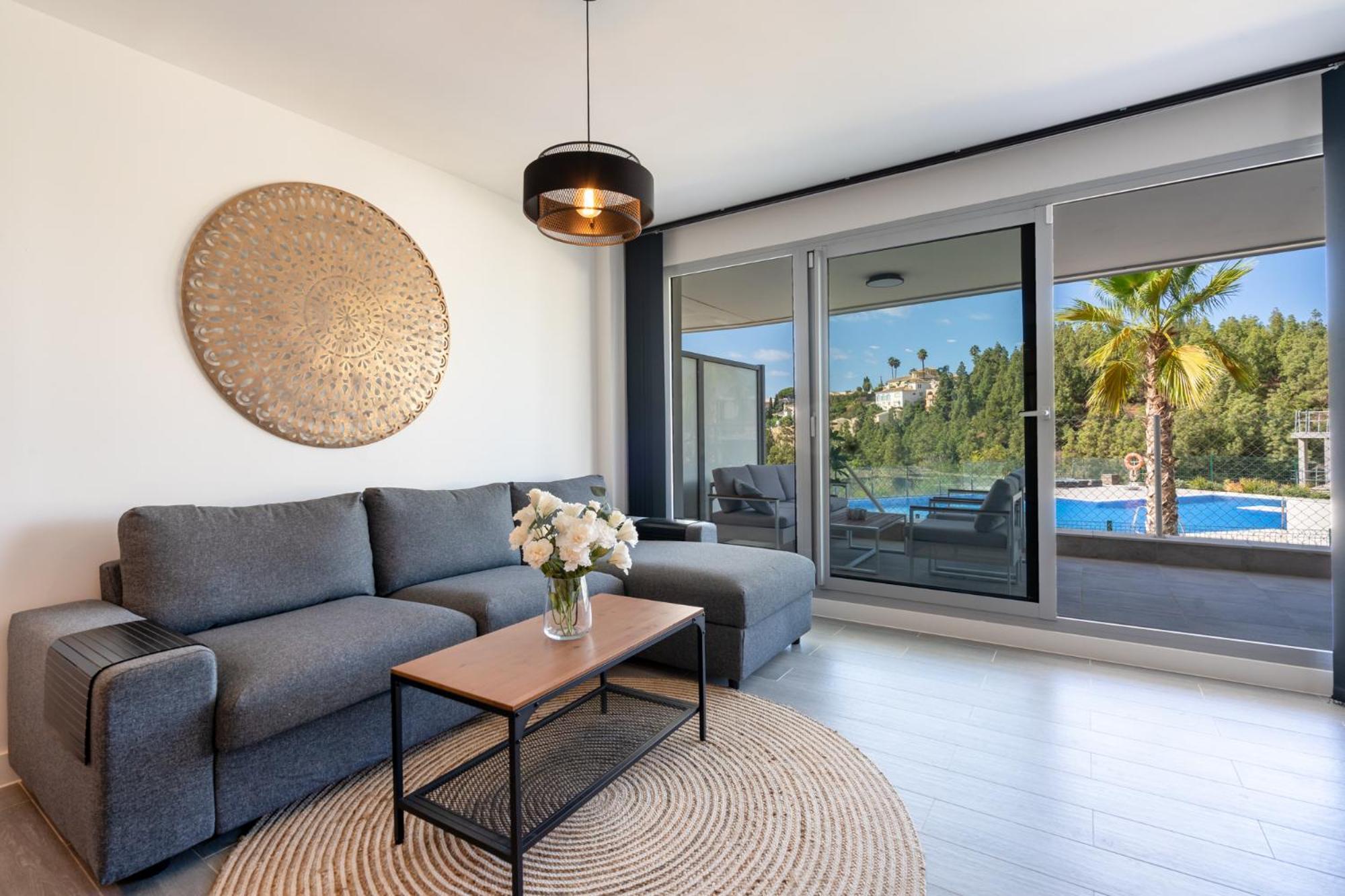 Modern Apartment With Sea And Poolview Apartment *