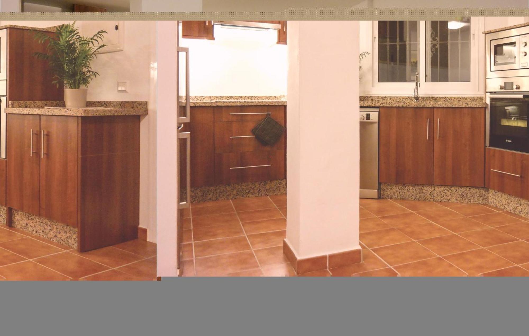 In Fuengirola, Malaga With Kitchen Apartment *