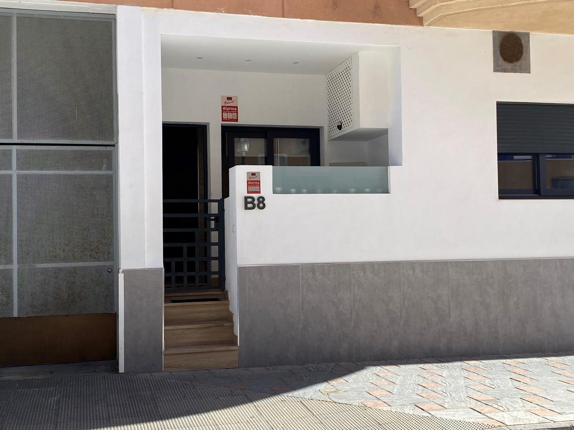 Centrico Y Practico Piso Con Entrada Independiente * Fuengirola