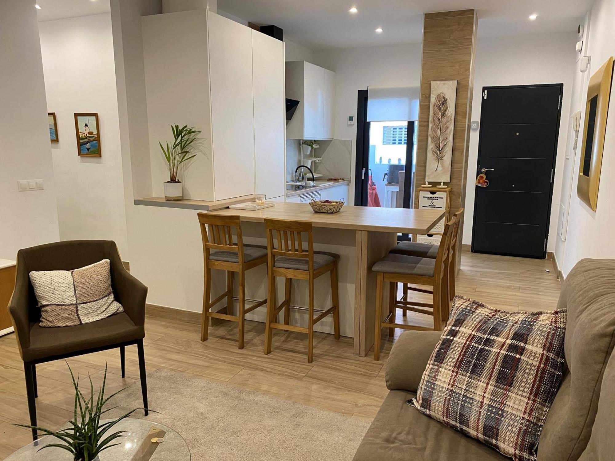 Centrico Y Practico Piso Con Entrada Independiente Apartamento Fuengirola