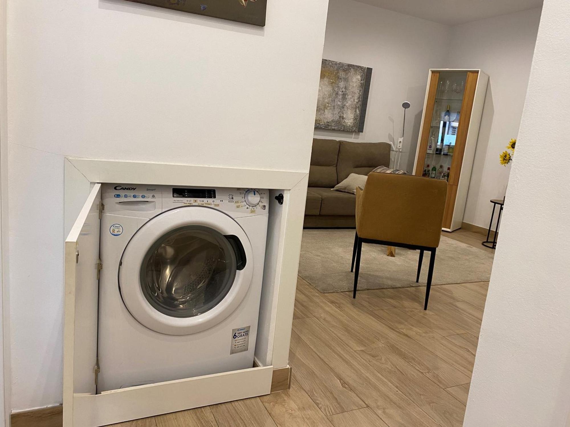 Apartamento Centrico Y Practico Piso Con Entrada Independiente *
