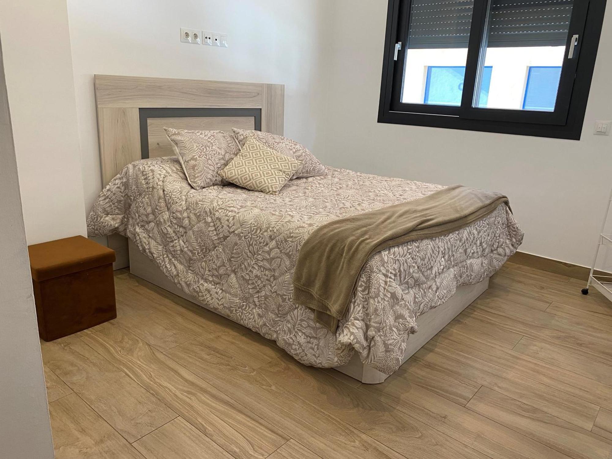 Centrico Y Practico Piso Con Entrada Independiente * Fuengirola