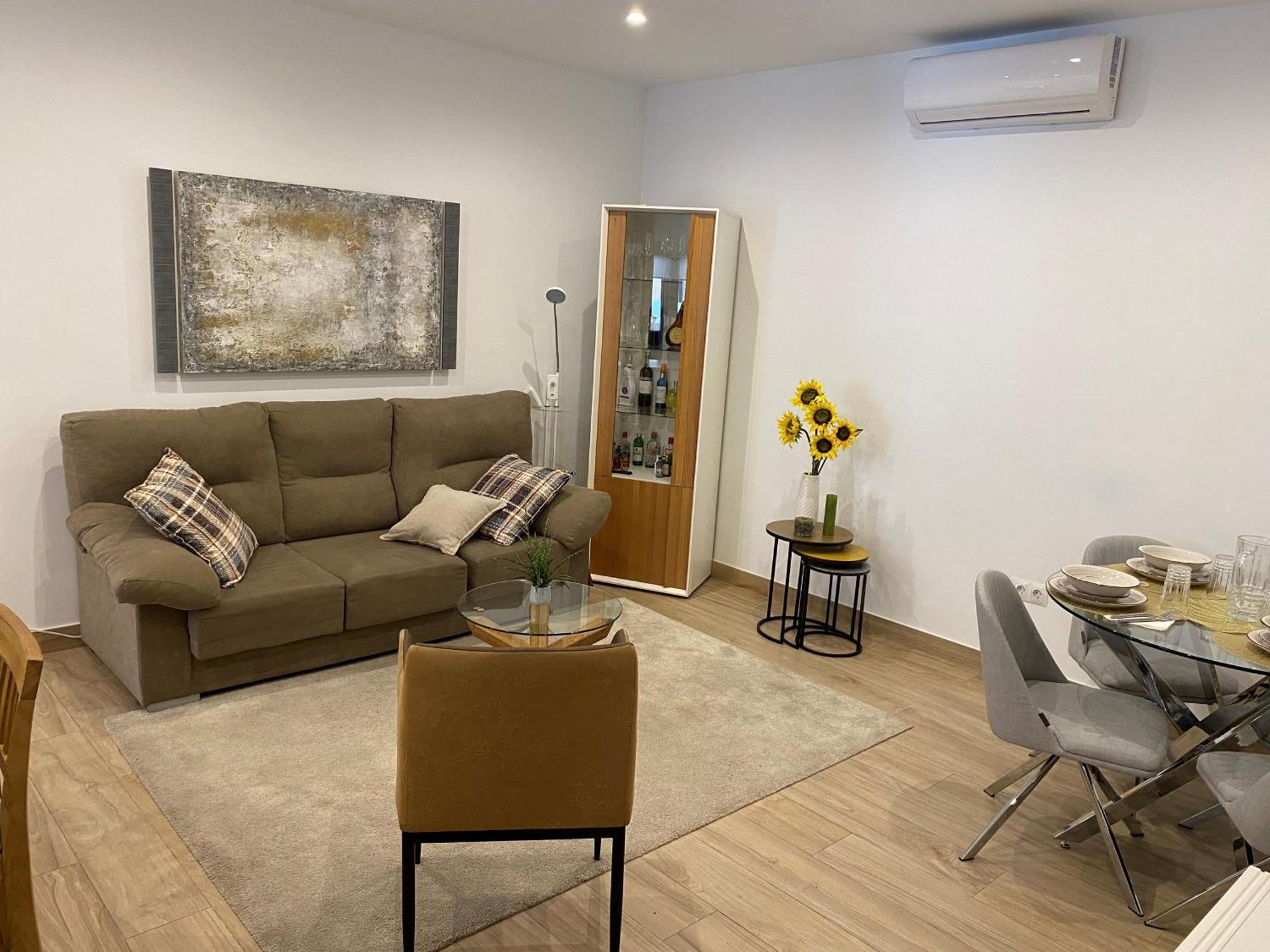 Centrico Y Practico Piso Con Entrada Independiente Apartamento