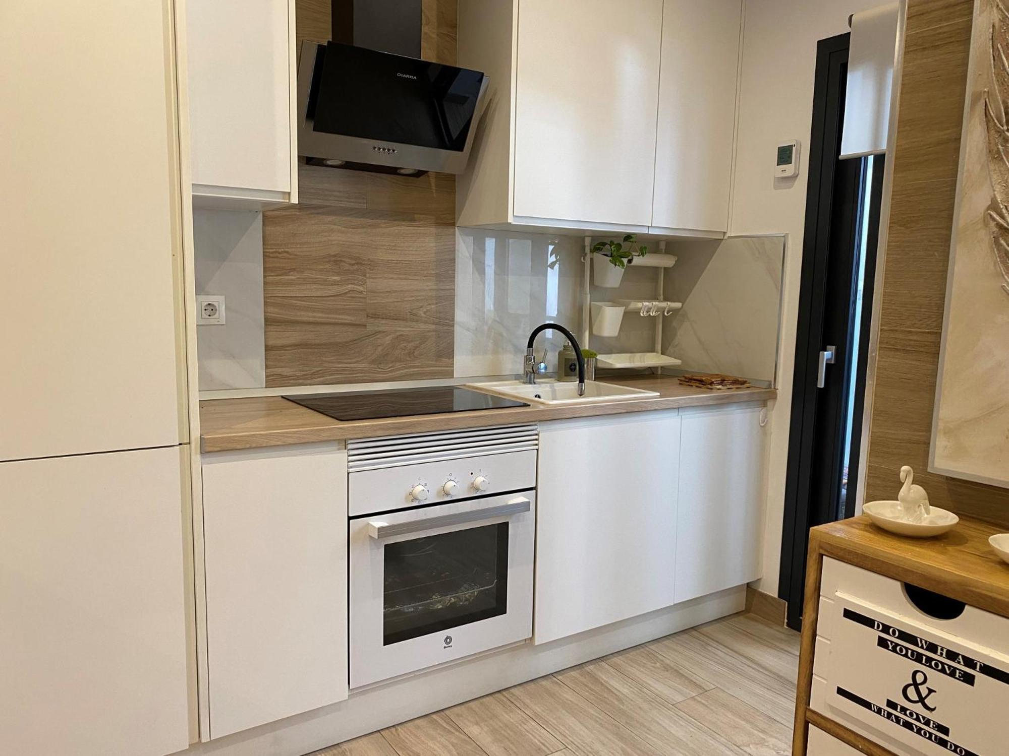 Centrico Y Practico Piso Con Entrada Independiente Apartamento Fuengirola