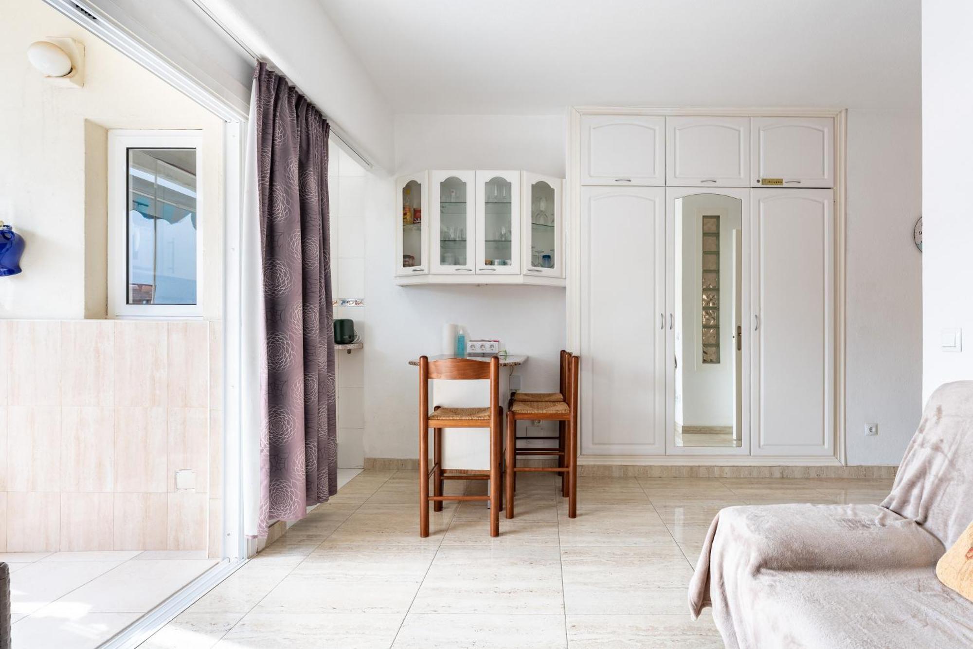 Marina View, Sunny One Bedroom Pyr * Fuengirola