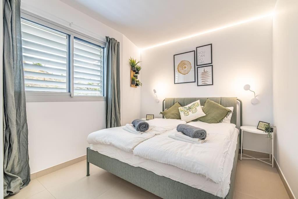 Beachfront Paradise With Spectacular Sea View Fuengirola