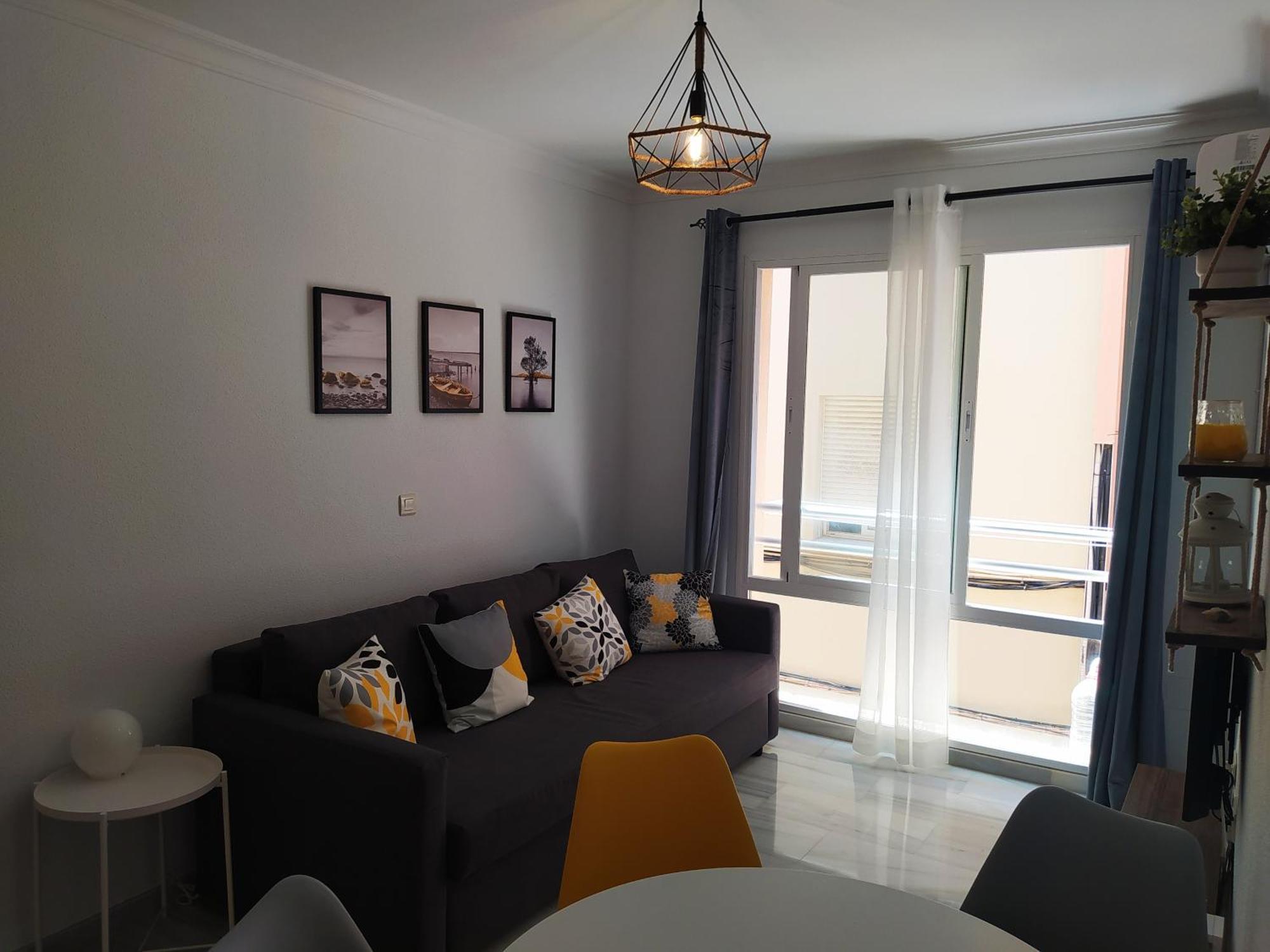 Ped - 1 Dorm - Reformado - 50 Metros Playa Y Centro - Wifi Fuengirola